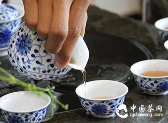 大红袍的两种实用冲泡方法，茶量、水量、水温都有讲究