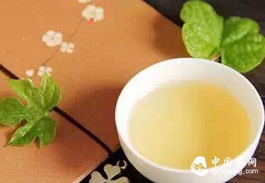 茶的魂在水里，我的魂在茶里