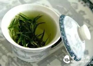 不要跟风，绿茶不是越绿越好，茶叶是会染色化妆的！