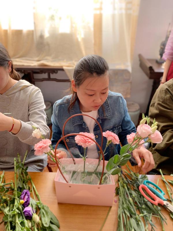 一束花是我爱你的表达：陈源泰青岛旗舰店线下会员活动