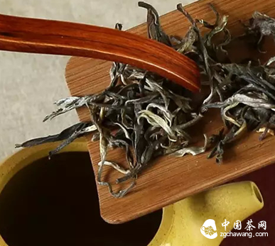 普洱茶醒茶分干醒法和湿醒法