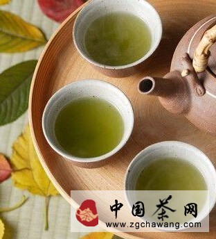 在茶道中，新茶与陈茶孰更胜一筹