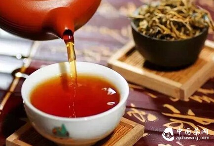 揭秘：英国红茶与中国奶茶的“爱情”之谜！