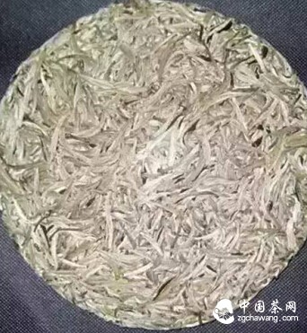 冲茶冲出泡沫，这茶正常吗？