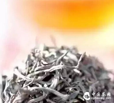 冲茶冲出泡沫，这茶正常吗？