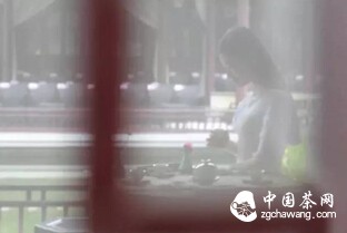 姑娘，来学茶吧！愿你在茶中静下心来~~