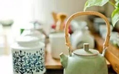 俯下身，品口茶