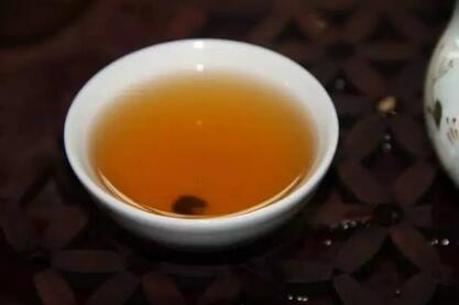 茶汤，看普洱茶的好坏？