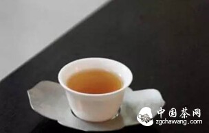 茶在手中是风景