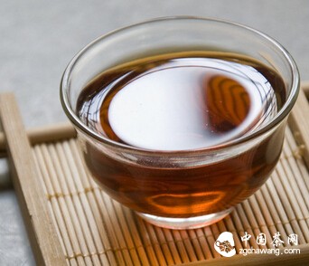 你是沸腾的开水，我是清香的茶