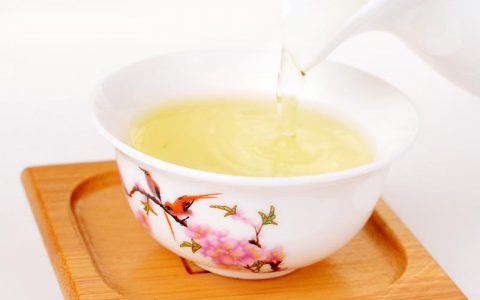 乌龙茶叶的制作工艺影响茶香气？