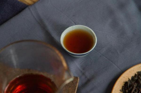 茶汤茶杯