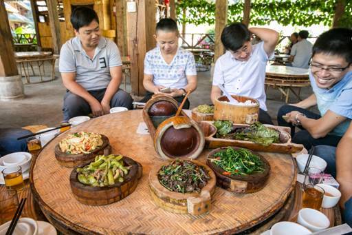 版纳茶之旅：给吃货们的美食安利深夜勿点