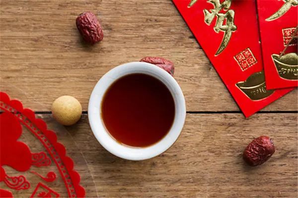 催婚、问收入...面对春节囧境，给亲戚朋友泡杯什么茶能把送命题轻易化解？