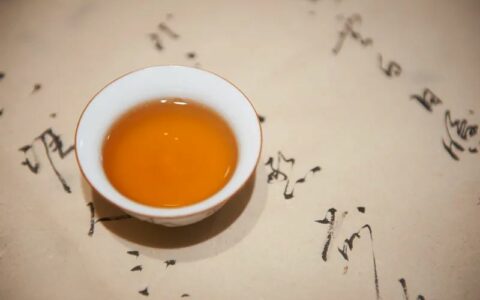 三八妇女节的一碗心灵鸡汤：妇女与女子之间，只隔了一杯茶