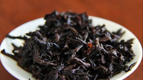 泡完的茶叶不要丢, 仔细看一下就能看出茶叶好坏, 隔壁的茶叶奸商都吓哭了!