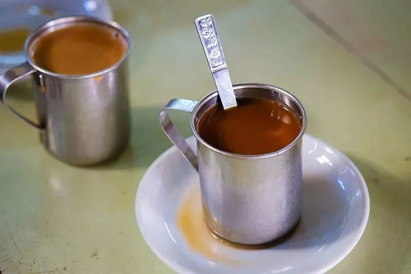 你做梦都想不到缅甸人怎样吃茶:奶茶/普洱/茶叶炒饭/茶叶腌咸菜/茶叶做酱!