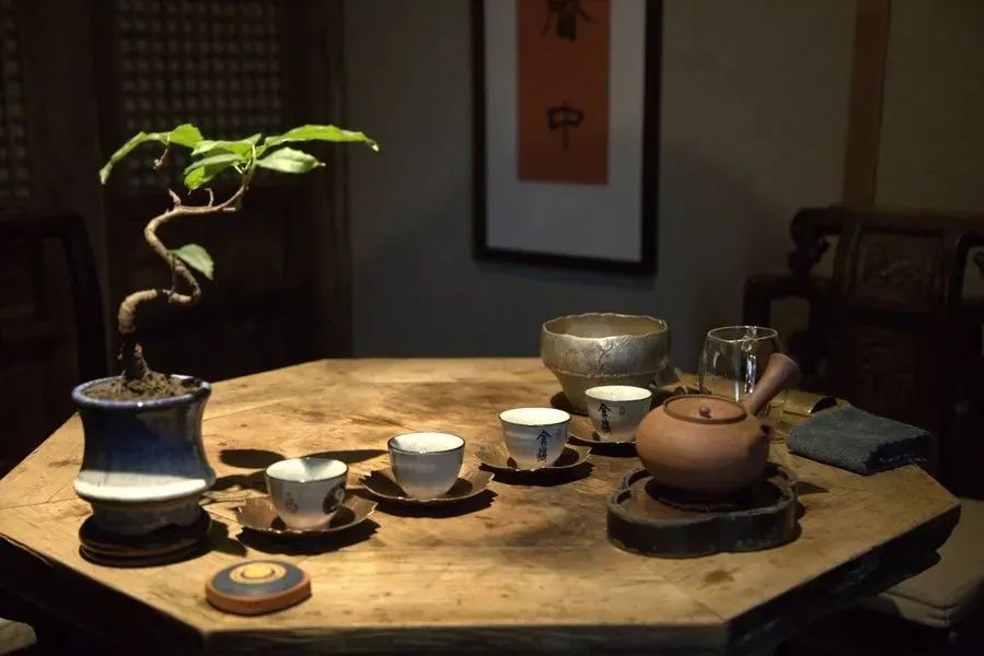 寻茶记丨庭院深深深几许，在网红重庆这条老街发现了一壶人间烟火