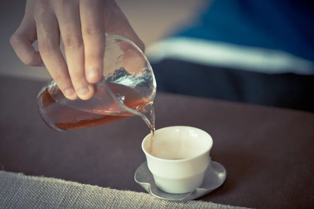 爱茶成痴，一个人应该存多少茶才能形成10年循环？