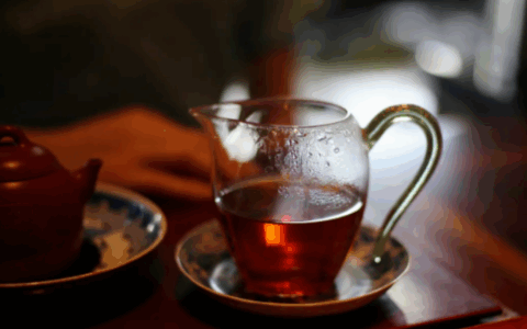 为什么你从来没有买到过普洱生茶散茶？