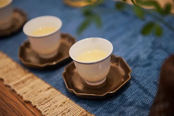 一口可知春来到！把茉莉花茶说个仔细