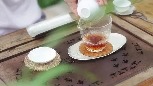 铁观音存了15年就是"老铁"了 ? 不，你对"老铁"的误解相当扎心了！