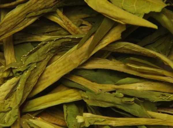 泡完的茶叶不要丢, 仔细看一下就能看出茶叶好坏, 隔壁的茶叶奸商都吓哭了!