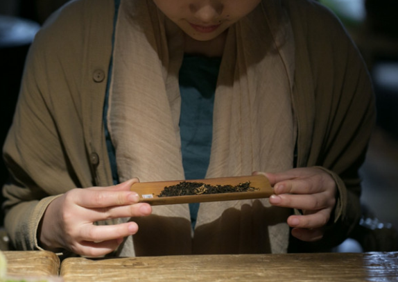 春节过年，必备的茶桌礼仪不可少！这份《新春茶桌礼仪指南》赶快收藏起来！