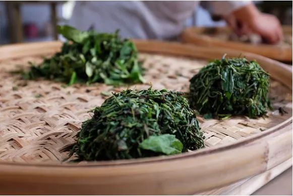 从茶号到合作社，再到中茶公司，这款茶叶的财富故事一直在不停书写