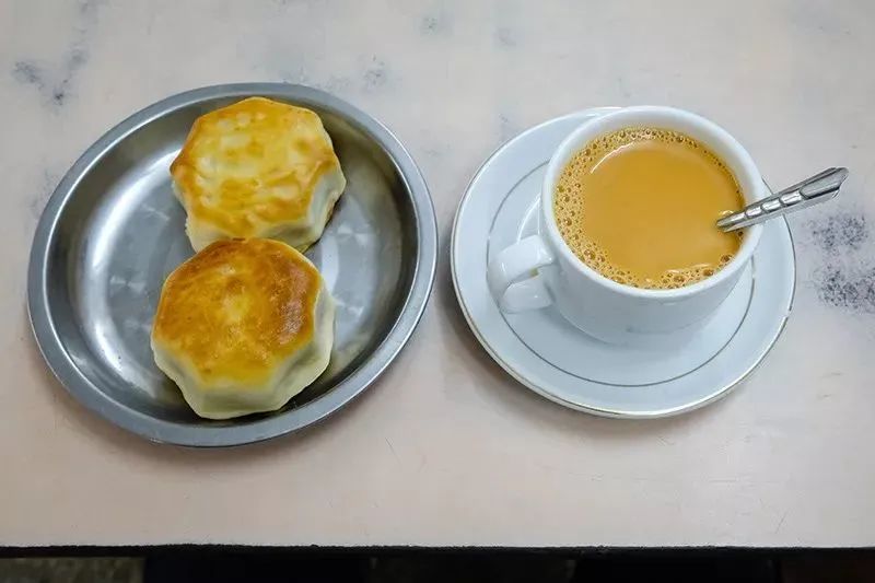 你做梦都想不到缅甸人怎样吃茶:奶茶/普洱/茶叶炒饭/茶叶腌咸菜/茶叶做酱!