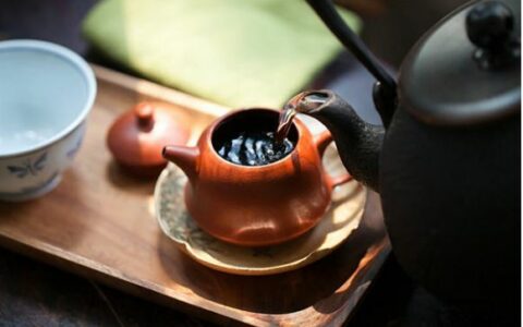 制壶大师"涉恶"被公诉，宜兴紫砂行业开展扫黑除恶行动，你见识过紫砂陷阱吗?