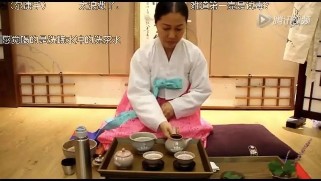 融入年轻人的“弹幕”法则