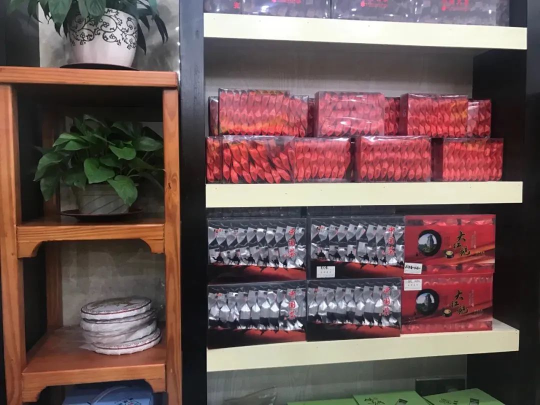 70后的羊肉串、80后的黄焖鸡，你确定没有喝过一杯冰鲜的“僵尸茶”？