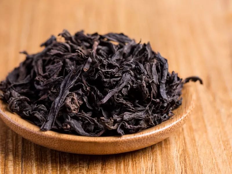 喊话某知名茶企：好好做铁观音不好吗？非把铁观音非遗名号监制到岩茶上？