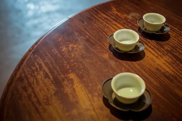 茶圈黑话揭秘:旧社会茶馆曾当作公堂审案,进出茶馆也危机重重