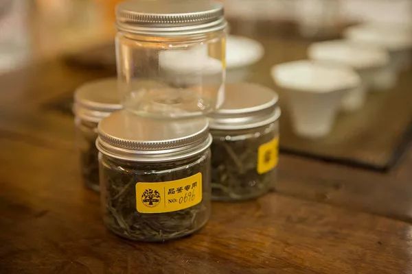 可能这份茶学专业职业规划书对你来说晚了点,但是否可以把它转给还没毕业的学弟学妹?