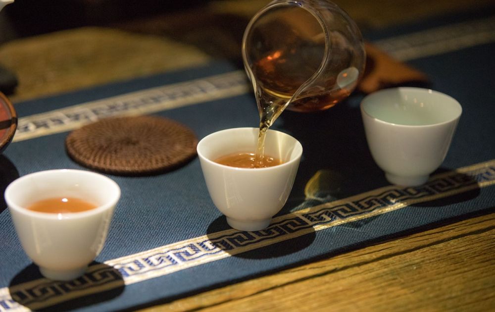 茶叶存放几十年能增值千倍？收藏拍卖大咖与专业茶人讲年份茶干货