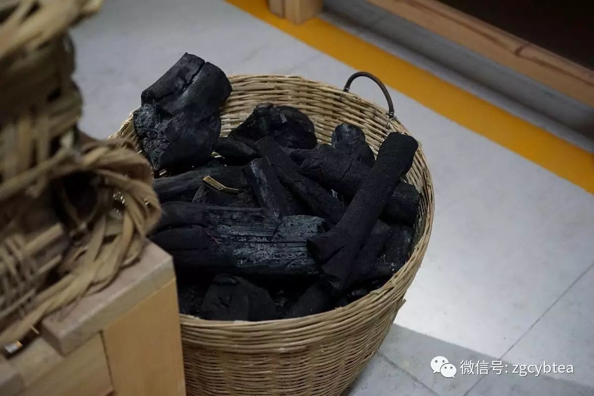 天下的男人与天下的茶人各自久闻的一个地方，恰好都叫东莞