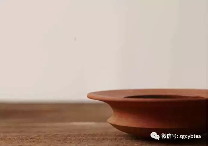 头号陶贩：从摆地摊卖烟灰缸到台湾80%的茶人茶馆都用他做的茶器