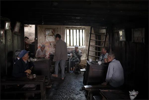 鸦片战争前，这条街上开了家茶馆，到现在都还没关门！