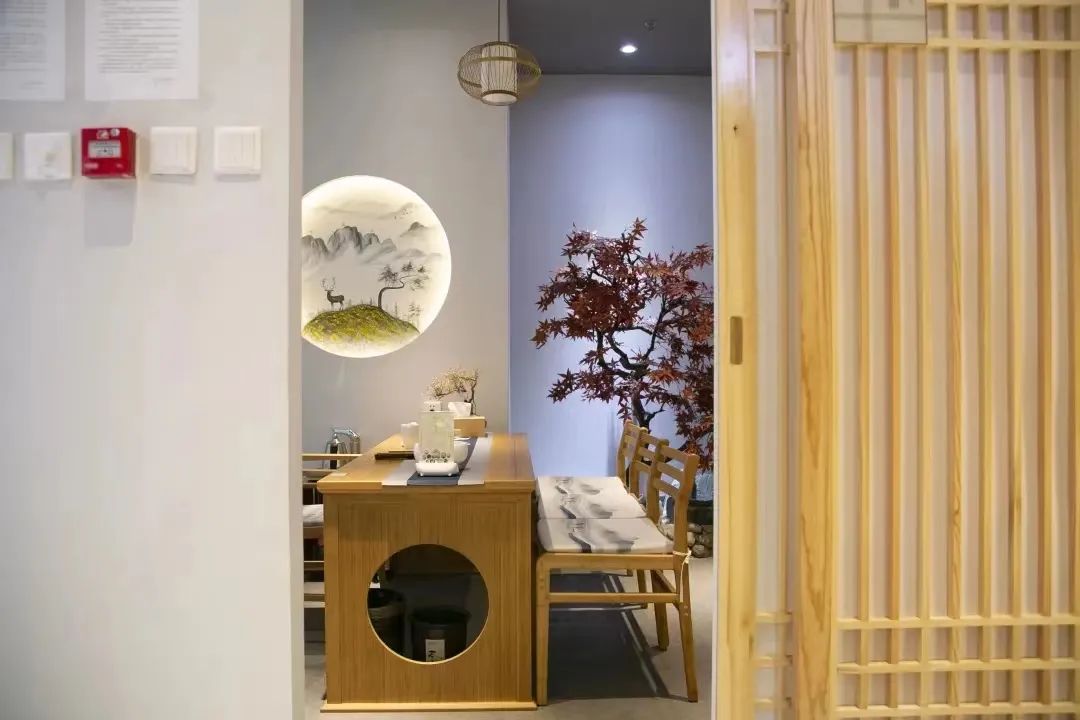 自助茶饮机、共享茶室引发热议，茶圈进入“按键”时代？