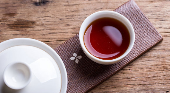 九九喝对茶丨春回大地，惊醒万物，不妨携友赏花再来杯好茶！