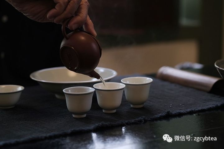 紫藤庐访周渝:与传说拥有最多老茶的人畅聊整晚，却不谈老茶