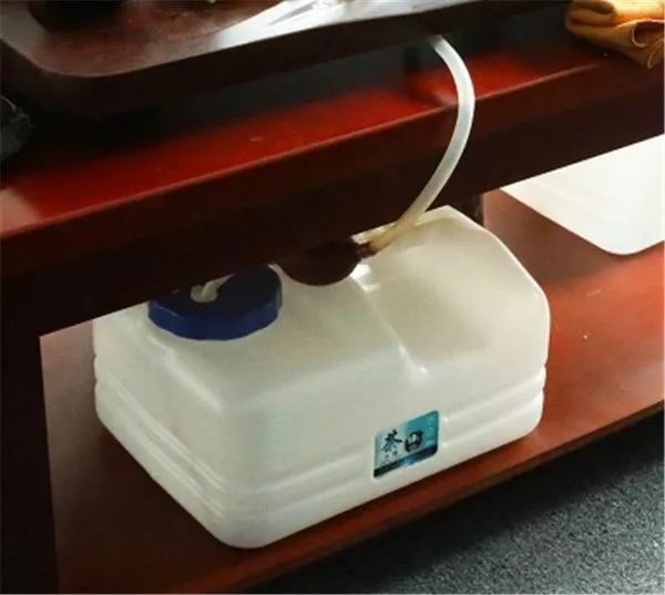 这些足以毁掉一处茶席的茶具，你曾经/现在是否也拥有过？