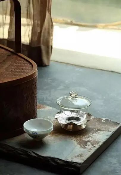 你用的第一件玻璃茶器是什么？如果不是玻璃杯子算我输