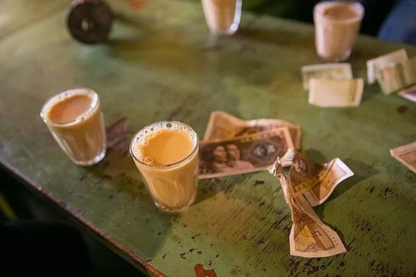 在拉萨泡茶馆是种什么体验？