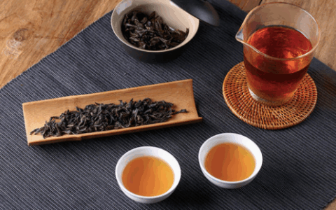 评茶员十年经验分享：初学者该如何买茶、喝茶、存茶？