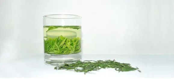 中日影视剧里对茶文化的表达，究竟有什么不同？