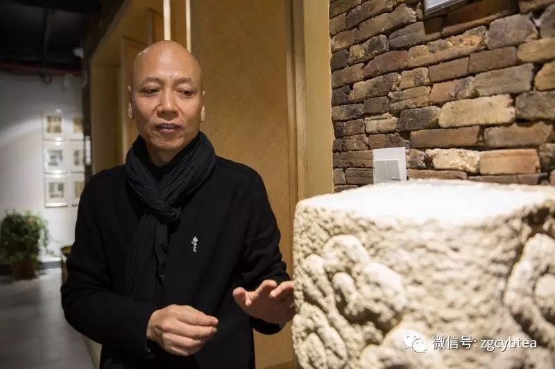 在一个有六千件古茶器、五千块宋窑砖、数百件老家具的地方喝茶是什么感受？