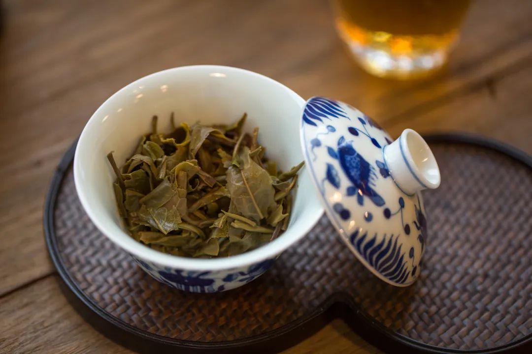 喝钱是种什么体验我们不知道，我们只知道喝茶穷一生！